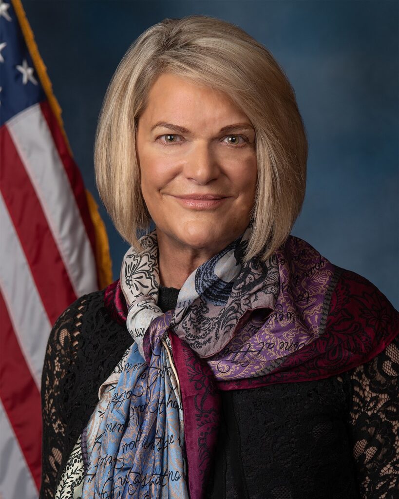 official senate photo of Cynthia Lummis